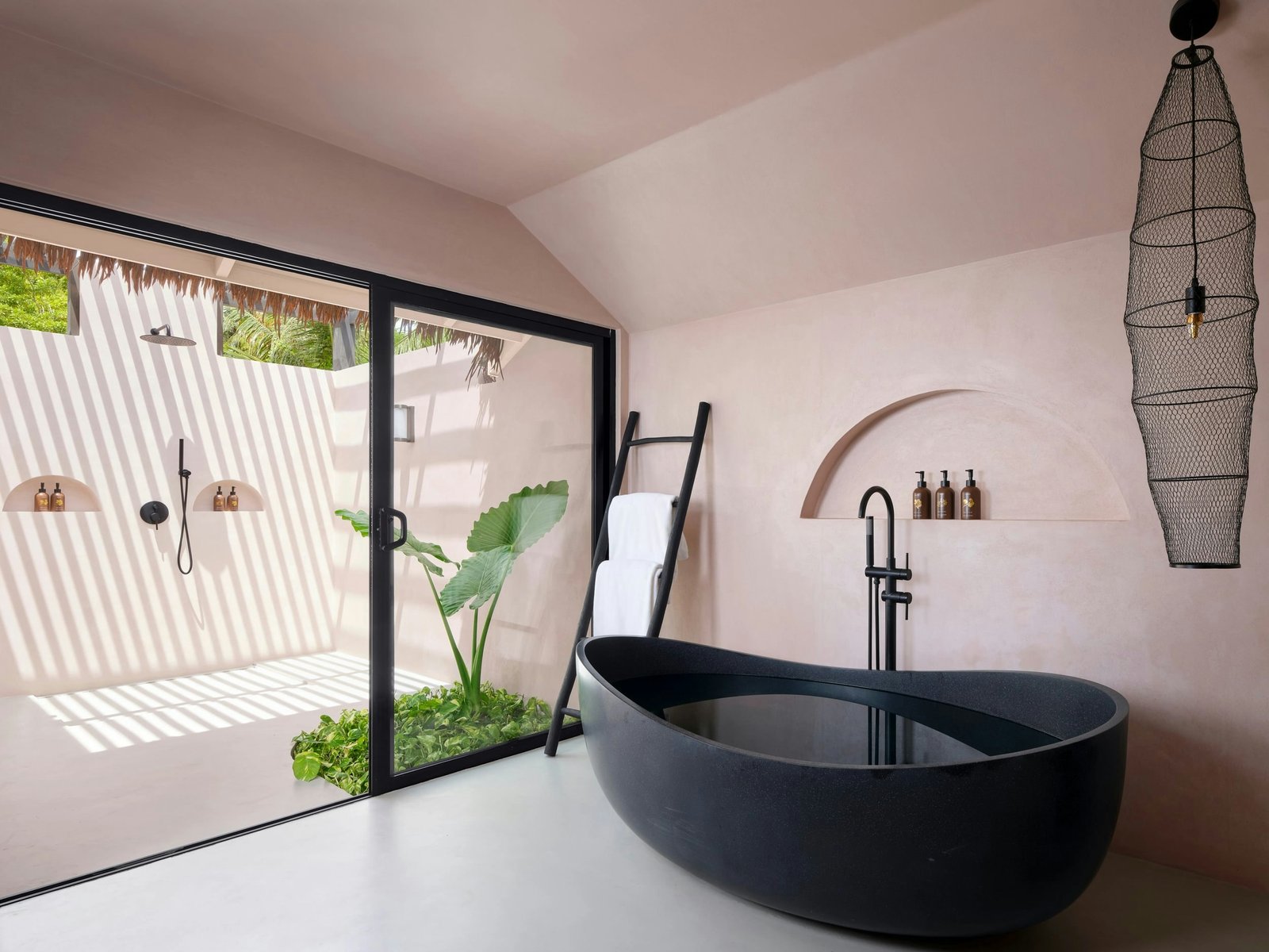Villa-Haven-Beach-Pool-Villa-Open-Air-Shower-Large